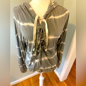POL tie dyed tunic w/hoodie, size M